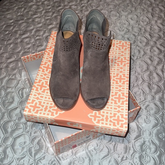 Wedges - Picture 2 of 4